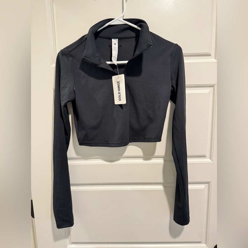 Gold hinge zip up* offers welcome